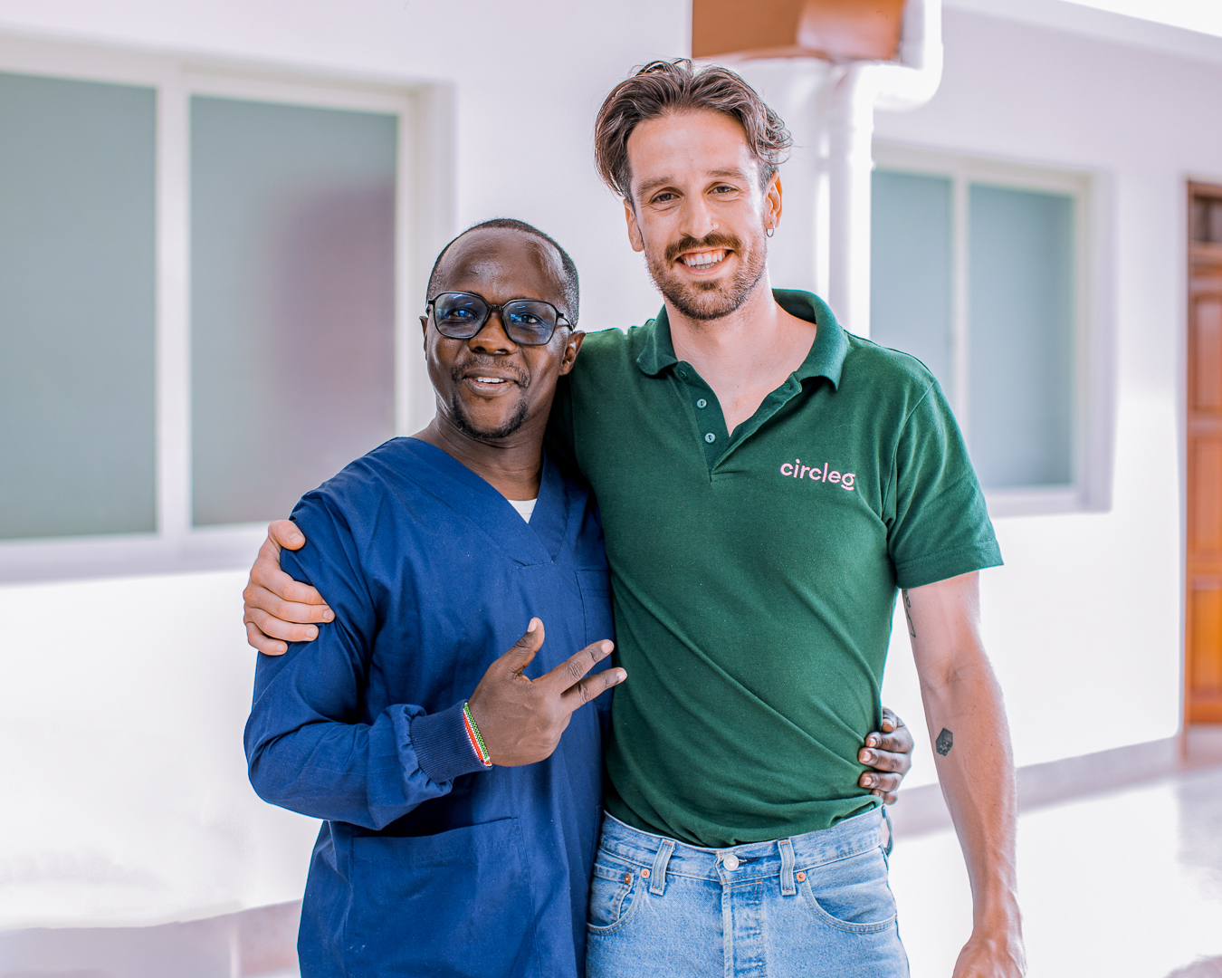 Formateurs Circleg pour les professionnels de l'orthopédie et de la prothétique en Ouganda.